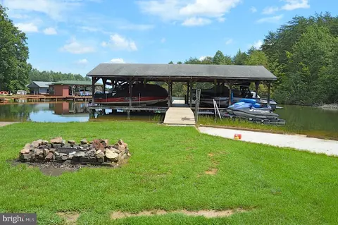 Anna Highview Dr., Bumpass, VA 23024