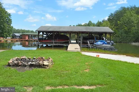Anna Highview Dr., Bumpass, VA 23024