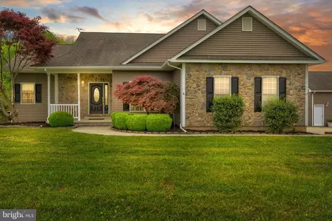 1258 Eastham Rd, Bumpass, VA 23024