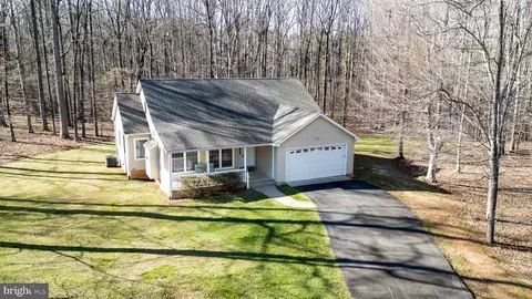 38 Covenant Ct, Bumpass, VA 23024 photo 2