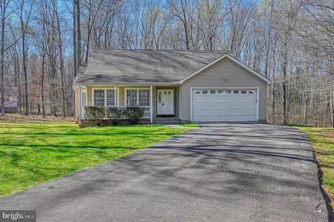 38 Covenant Ct, Bumpass, VA 23024