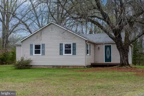 964 Hickory Creek Rd, Louisa, VA 23093