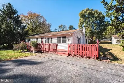 122 Fairview Rd, Louisa, VA 23093