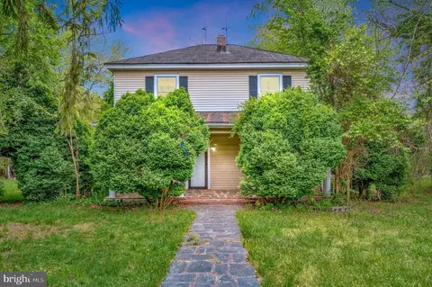 1385 Willis Proffitt Rd, Mineral, VA 23117