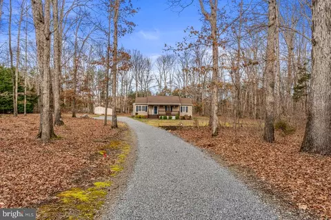 3084 Crewsville Rd, Bumpass, VA 23024