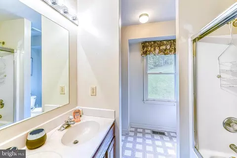 192 Busbees Point Rd, Bumpass, VA 23024 photo 14