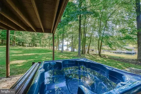 192 Busbees Point Rd, Bumpass, VA 23024 photo 37