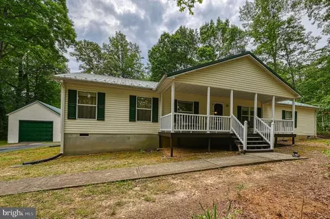 320 Tall Pines Dr, Mineral, VA 23117
