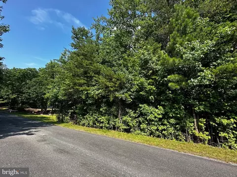 Point Dr, Bumpass, VA 23024 photo 8