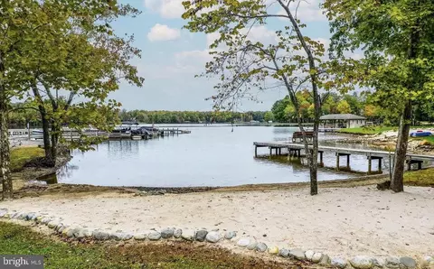 Point Dr, Bumpass, VA 23024 photo 4