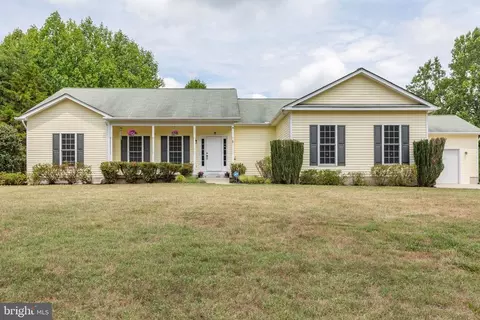 749 Daniel Rd, Louisa, VA 23093