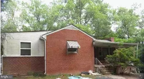 216 Ellisville Dr, Louisa, VA 23093