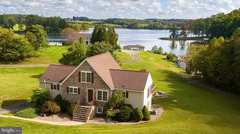 203 Stonewall Ct, Mineral, VA 23117