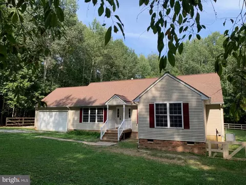 42 Garland Town Rd, Mineral, VA 23117