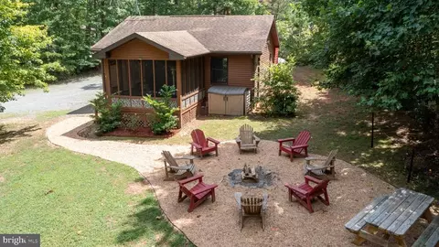 186 Lakewood Cir, Mineral, VA 23117