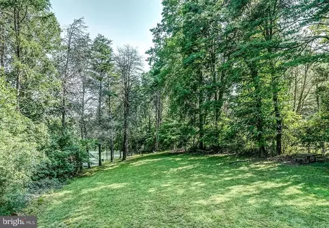 707 Plum Tree Rd, Bumpass, VA 23024 photo 2