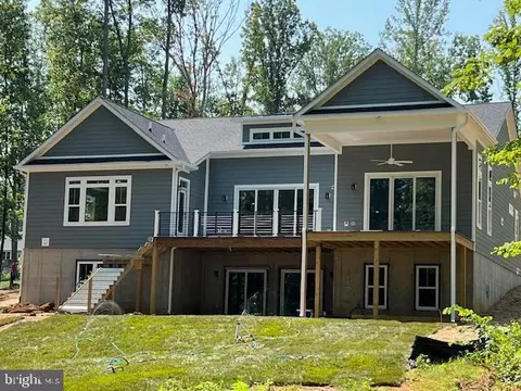 140 Lighthouse Dr, Bumpass, VA 23024