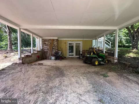 19 Well Rd, Louisa, VA 23093 photo 4