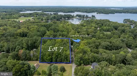Hickory Ln, Bumpass, VA 23024 photo 2