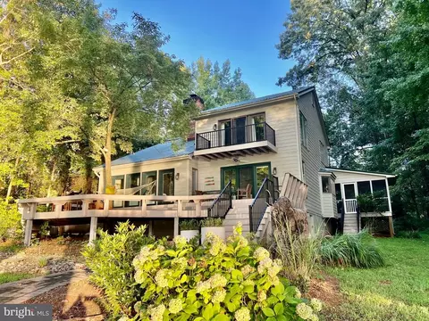 3337 Elk Creek Rd, Mineral, VA 23117