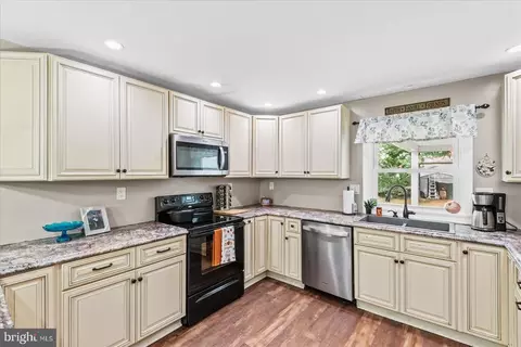 643 Pendleton Rd, Mineral, VA 23117 photo 10