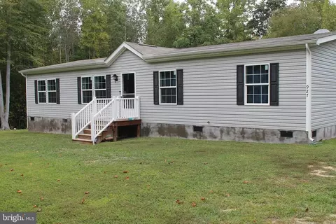 927 Jackson Rd, Bumpass, VA 23024