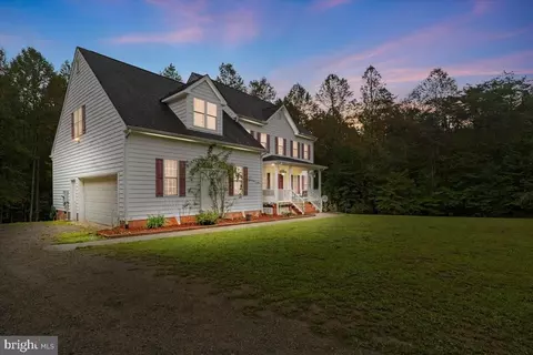1262 Robertson Town Rd, Bumpass, VA 23024