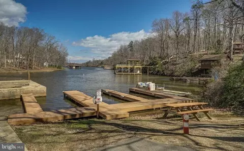 Pine Harbour Dr, Mineral, VA 23117