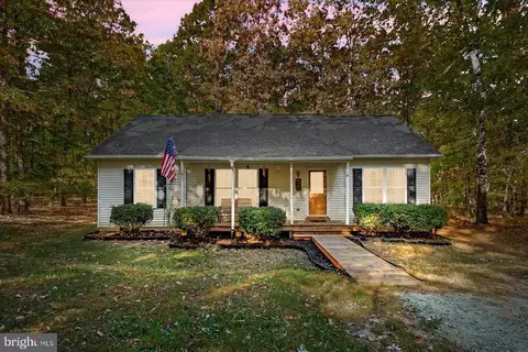 119 Fox Ln, Louisa, VA 23093