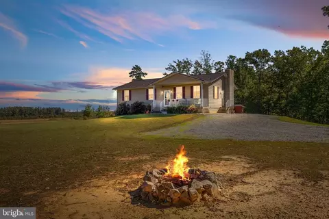 762 Kents Mill Rd, Louisa, VA 23093