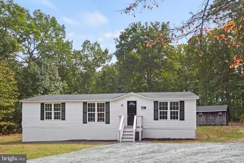 1670 Mallory Rd, Kents Store, VA 23084