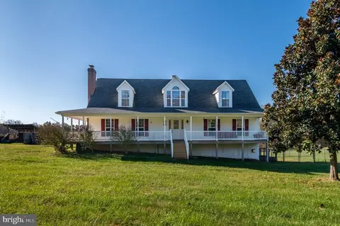 676 Apple Grove Rd, Mineral, VA 23117