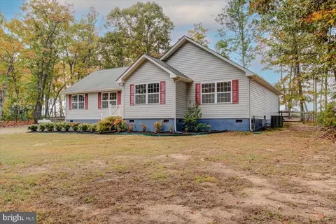 472 Shannon Glen Dr, Louisa, VA 23093