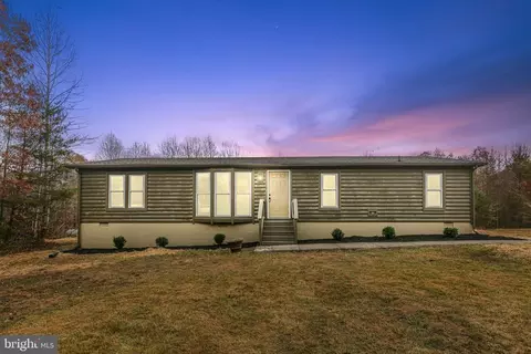 2642 Chalklevel Rd, Louisa, VA 23093