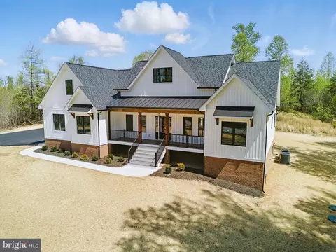 834 Rainbow Rdg, Bumpass, VA 23024