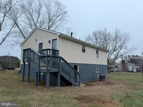 2105 Bagby Rd, Bumpass, VA 23024 photo 2