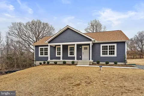 200 Seclusion Shores Dr, Mineral, VA 23117