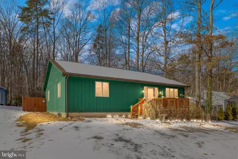 111 Ash Rd, Louisa, VA 23093