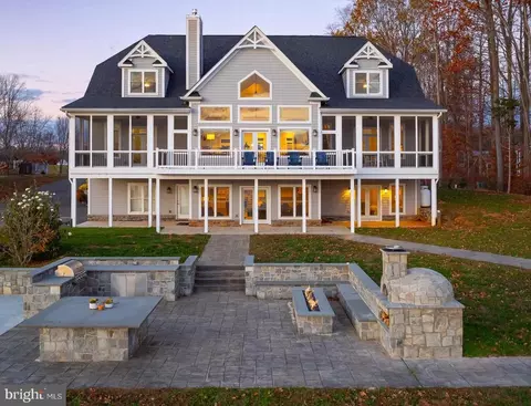 926 Fairview Dr, Mineral, VA 23117