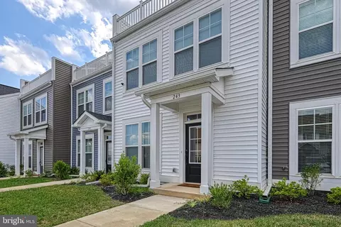 243 Lake Front Dr, Mineral, VA 23117
