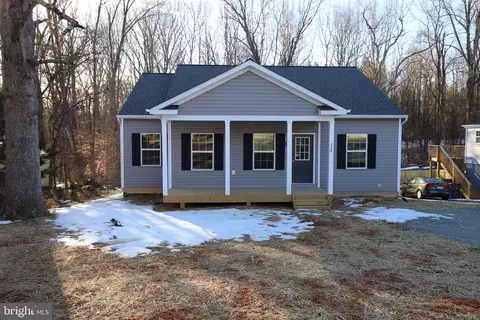 228 Redbud Dr, Louisa, VA 23093