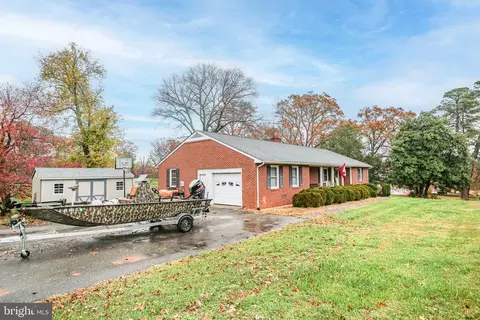 500 E 1st St E, Mineral, VA 23117 photo 3