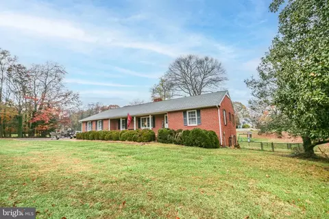 500 E 1st St E, Mineral, VA 23117 photo 4