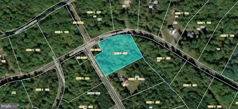 Fleeter St, Mineral, VA 23117