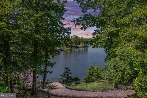 243 Campbell Ln, Mineral, VA 23117