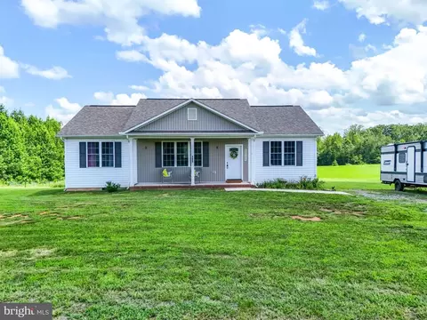 188 Bella Woods Dr, Bumpass, VA 23024