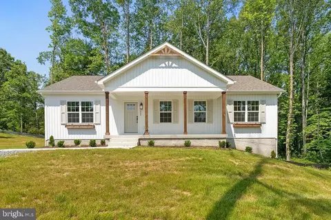 529 St Marys Ave, Mineral, VA 23117