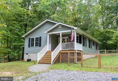 18 Ellis Ln, Louisa, VA 23093