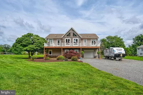 231 Bear Castle Dr, Bumpass, VA 23024 photo 2