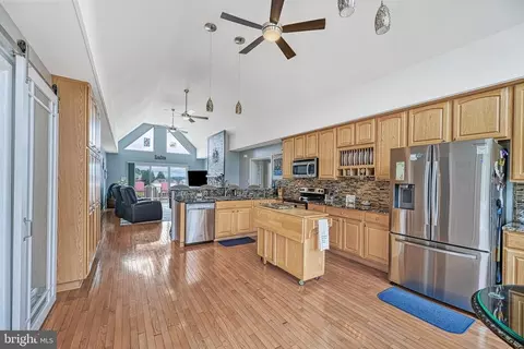 231 Bear Castle Dr, Bumpass, VA 23024 photo 9